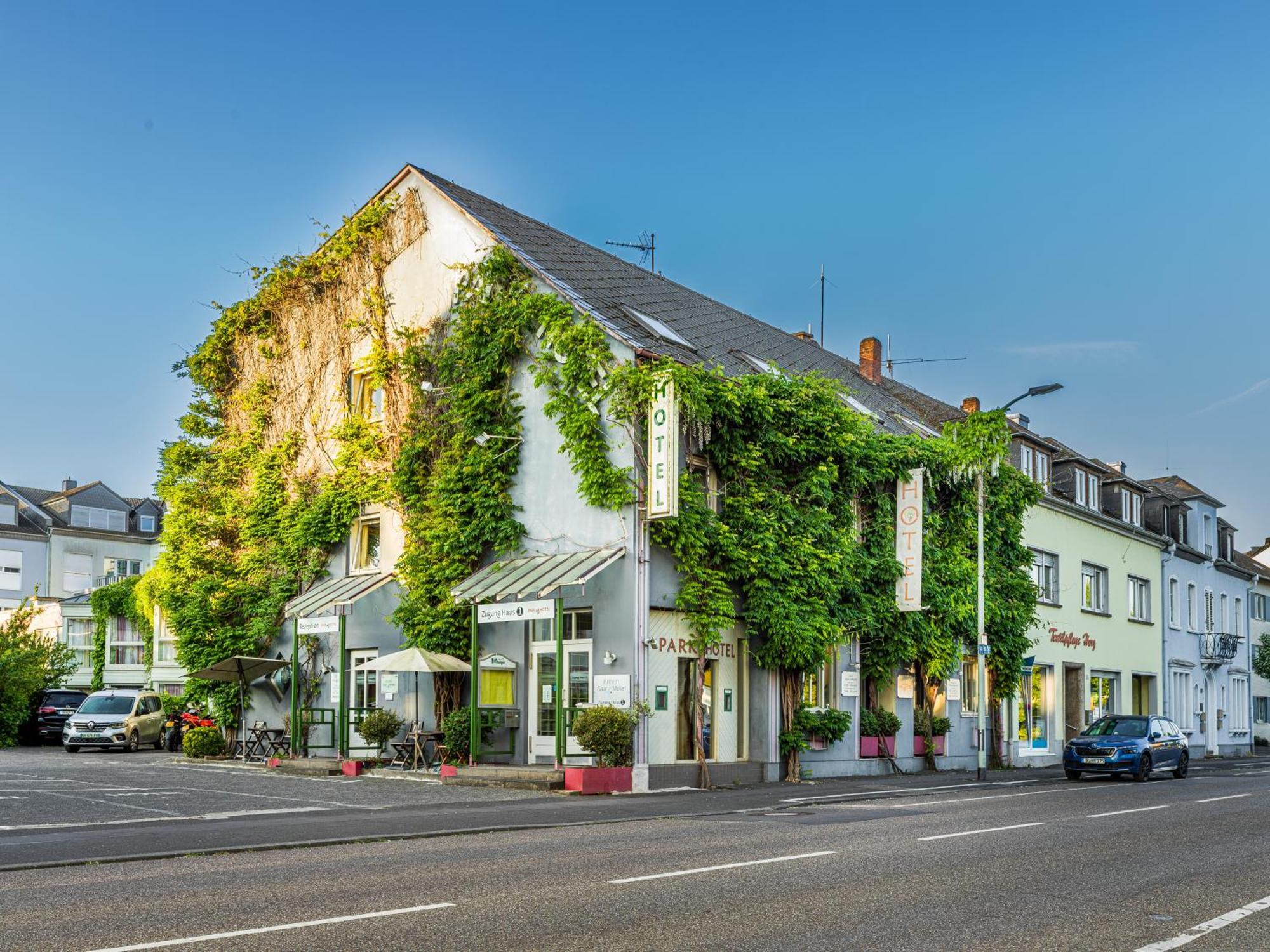 Park Hotel Konz Exterior photo